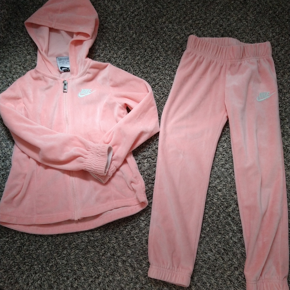 Nike Sweat Suit 5-6yrs